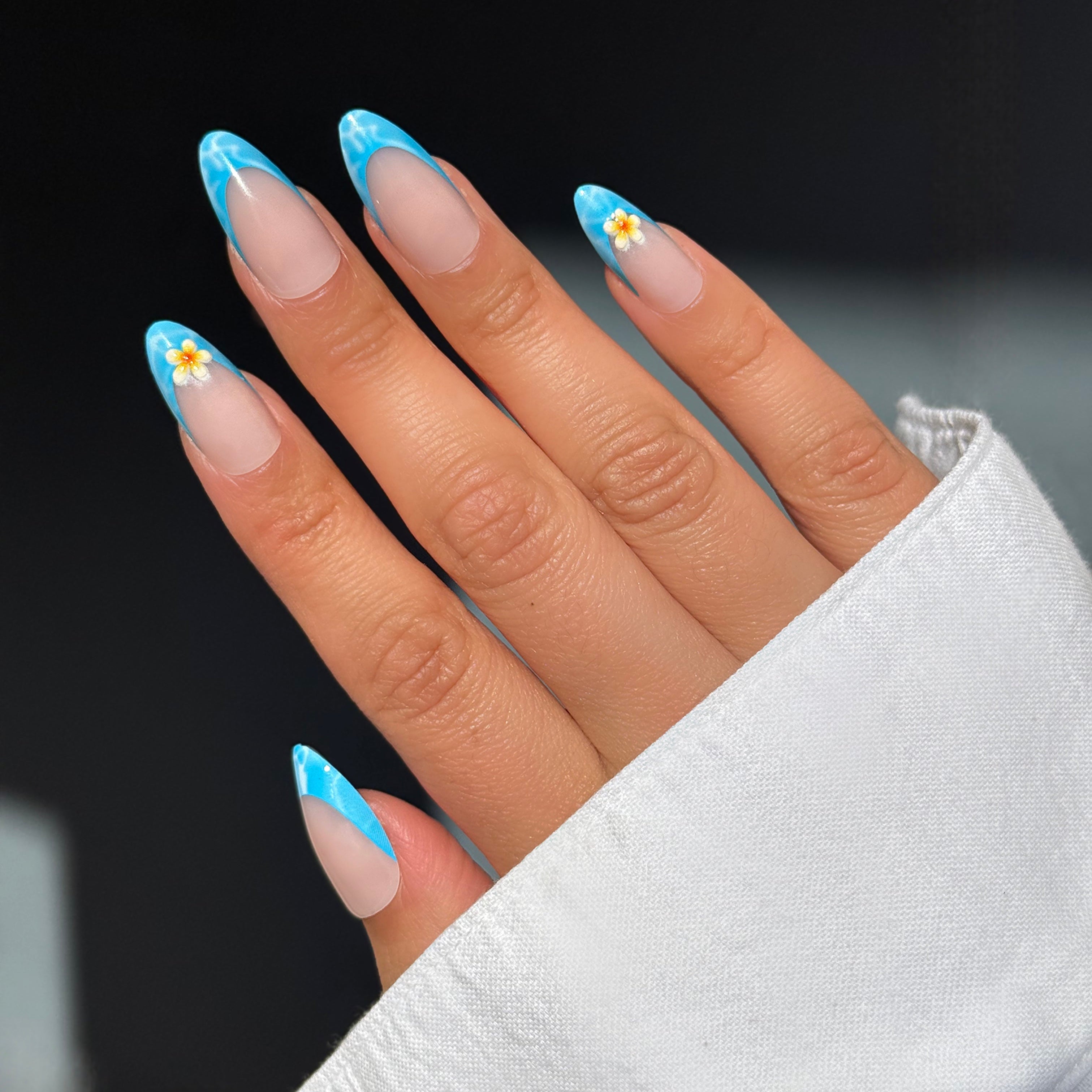 Hibiscus Nails